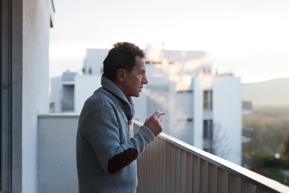 Kouří sousedi na balkoně? S klimatizací žádný problém!